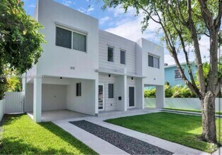 Building Photo - 313 NW 34th Ave