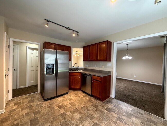 Building Photo - 2449 Gray Goose Loop