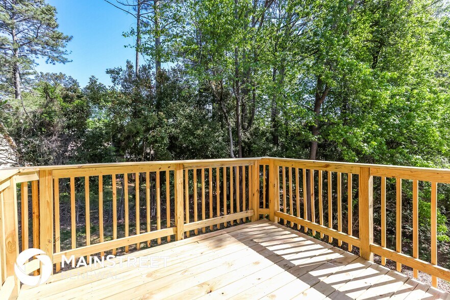 Building Photo - 5541 Panola Pl