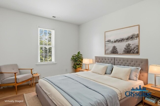 Building Photo - NEWLY RENOVATED 4 BEDROOM ASHBROOK HOME