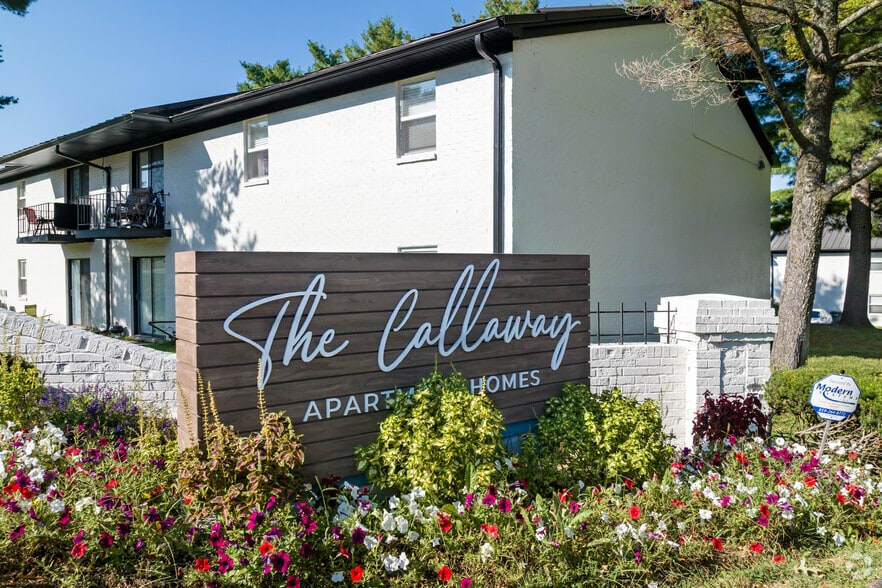 Building Photo - z-120125-The Callaway