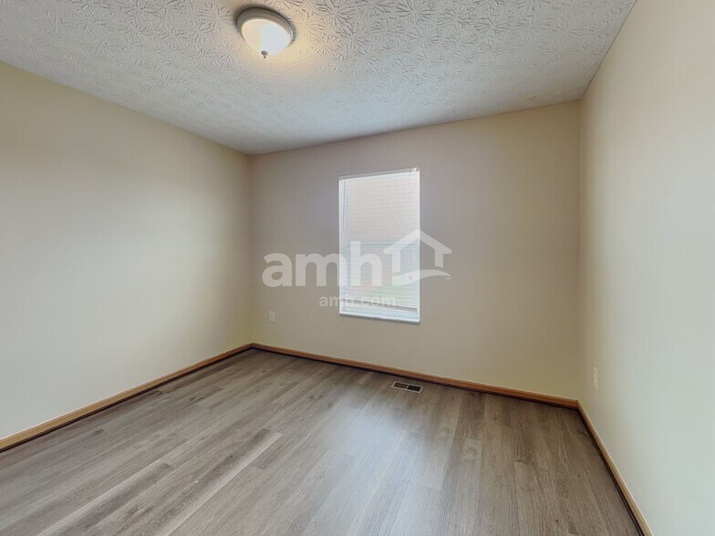 Building Photo - 4284 Promenade Ave