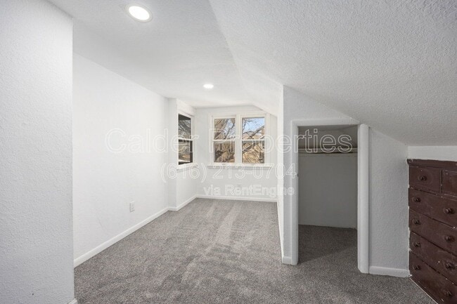 Building Photo - 1635 Cleveland Ave SW