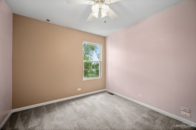 Building Photo - 968 Ainsley Dr