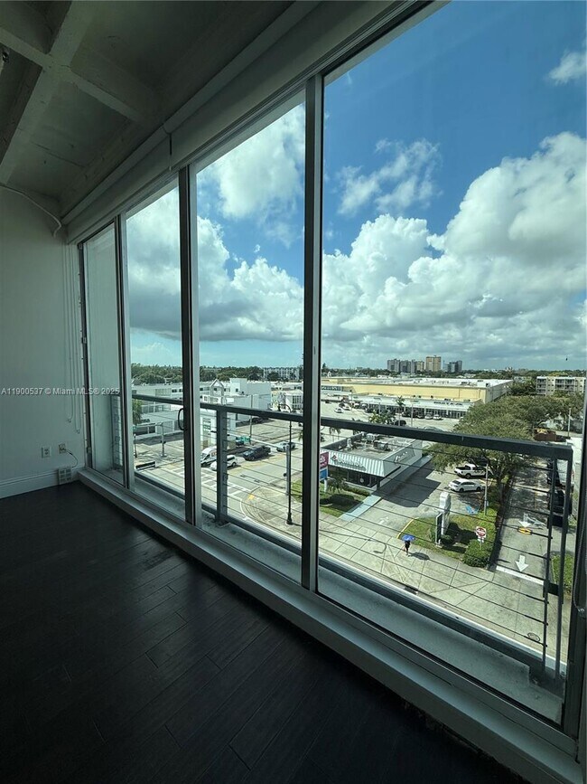 Building Photo - 8101 Biscayne Blvd