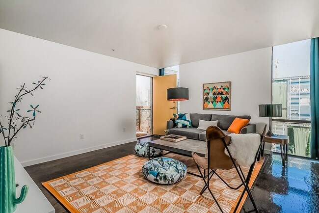 Building Photo - Containers on Grand