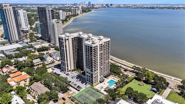 Building Photo - 3301 Bayshore Blvd