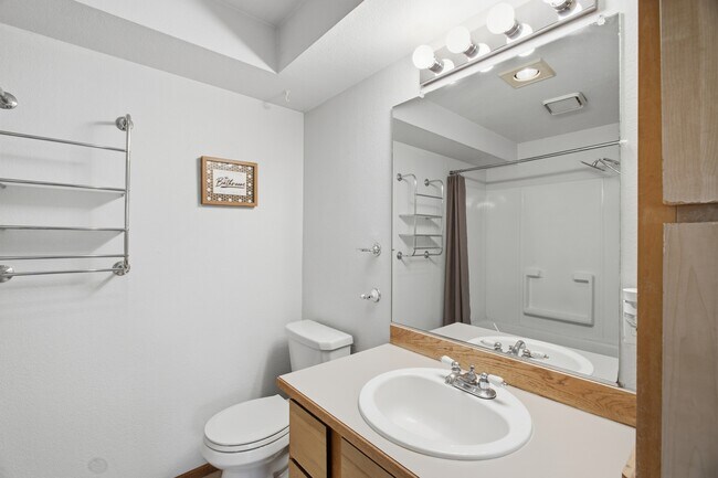 Building Photo - 29 Etruria St