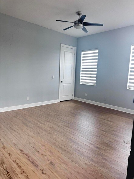 Building Photo - 12165 Lake House Ln