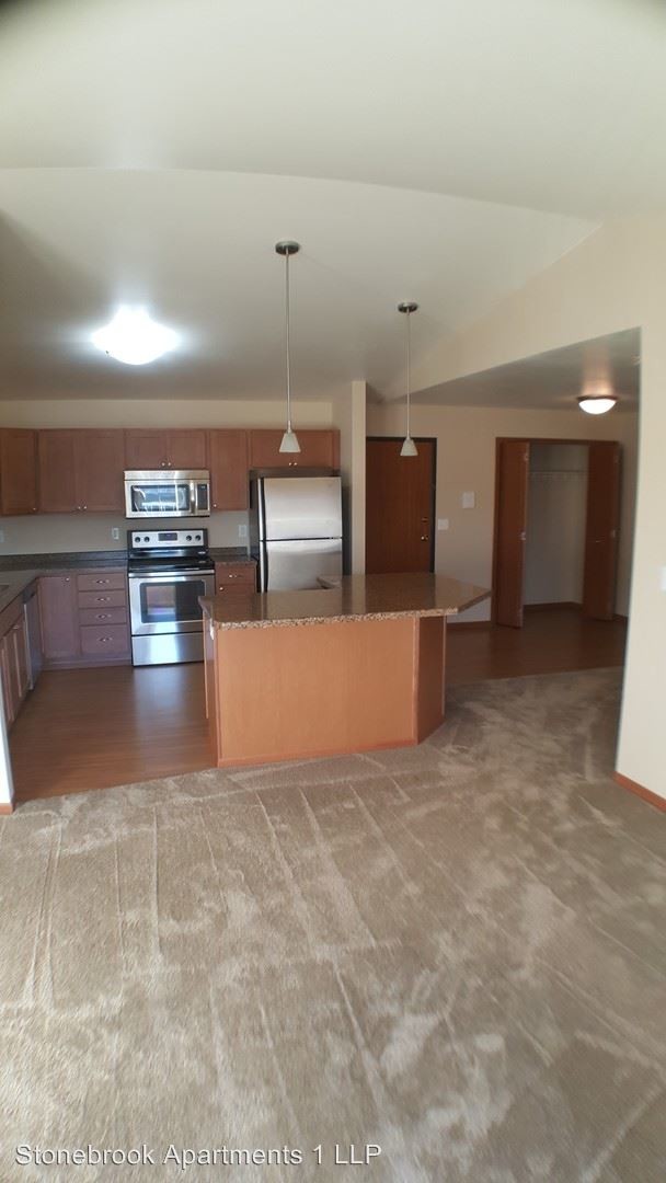 Building Photo - Stonebrook Apartments