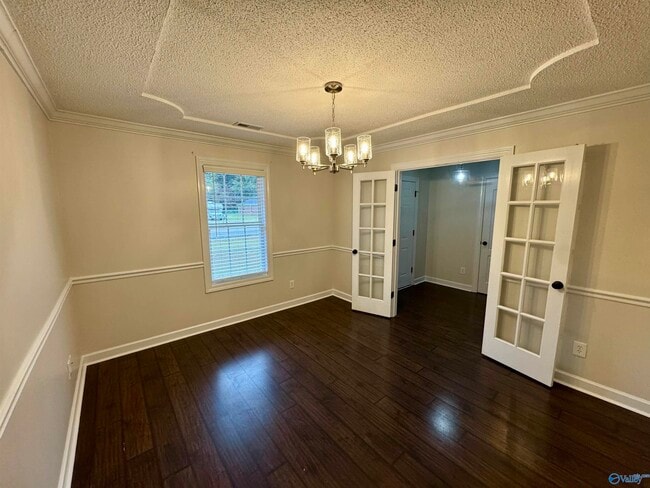 Building Photo - 113 Edgebrook Dr