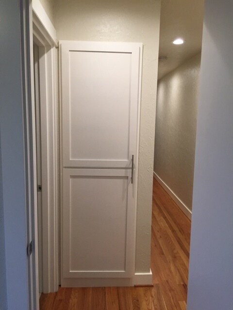 Building Photo - Modern Remodel 2br 1000sqft Private/End un...