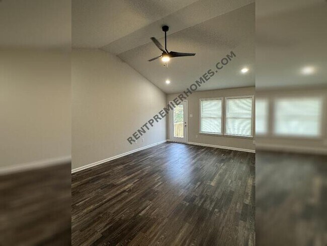 Building Photo - 18 Edward Dr