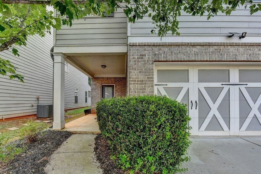 Building Photo - 5166 Apple Grove Rd NE