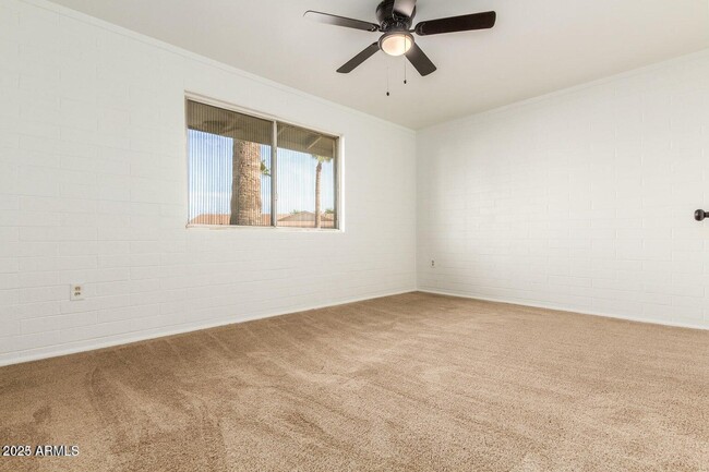 Building Photo - 11640 N Hagen Dr