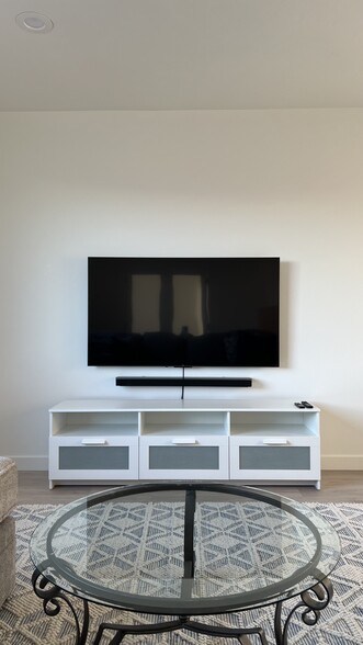 Building Photo - 594 S 900 W