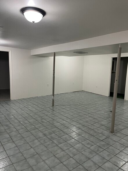Basement - 3249 W Breese Rd