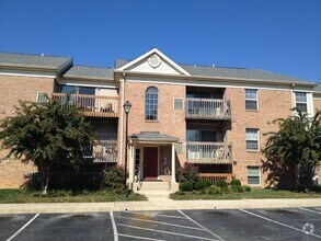 Building Photo - Condo Available in Essex!