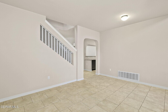 Building Photo - 14832 Bert Cameron Ave