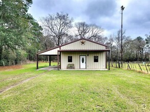 Building Photo - 11981 Old County Rd