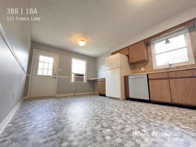 Building Photo - 121 Fonda Ln