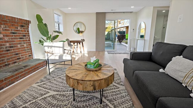 Building Photo - 228 Maryland Park Dr