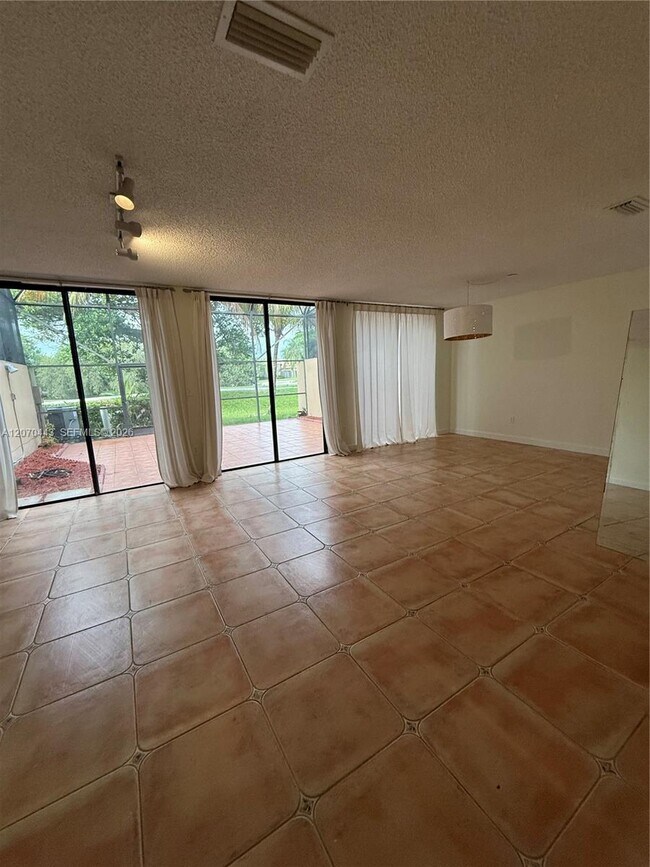 Building Photo - 3522 Torremolinos Ave