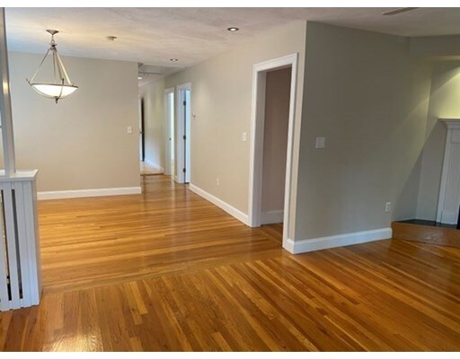 Building Photo - 39 Century St