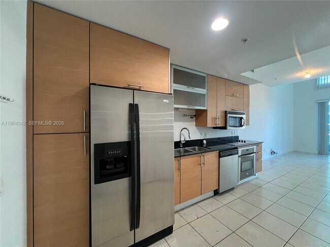 Building Photo - 60 SW 13th St