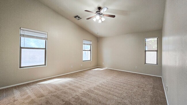 Building Photo - 16141 W Gibson Ln