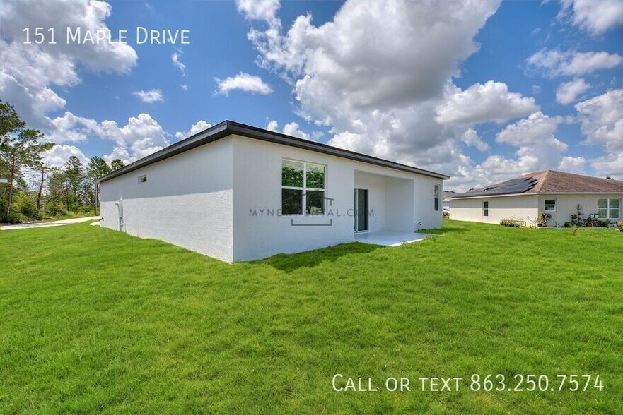 Building Photo - 151 Maple Dr