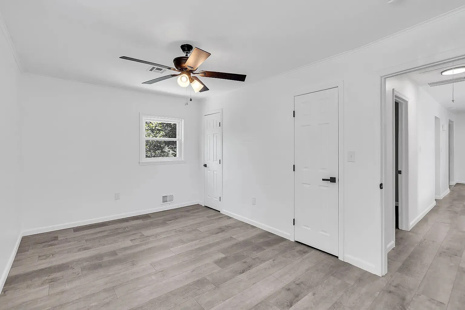 Building Photo - 2144 Dover Pines Ave