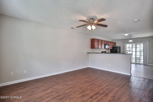 Building Photo - 4001 Banister Loop