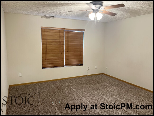 Building Photo - 2193 Rustic Ledge Dr