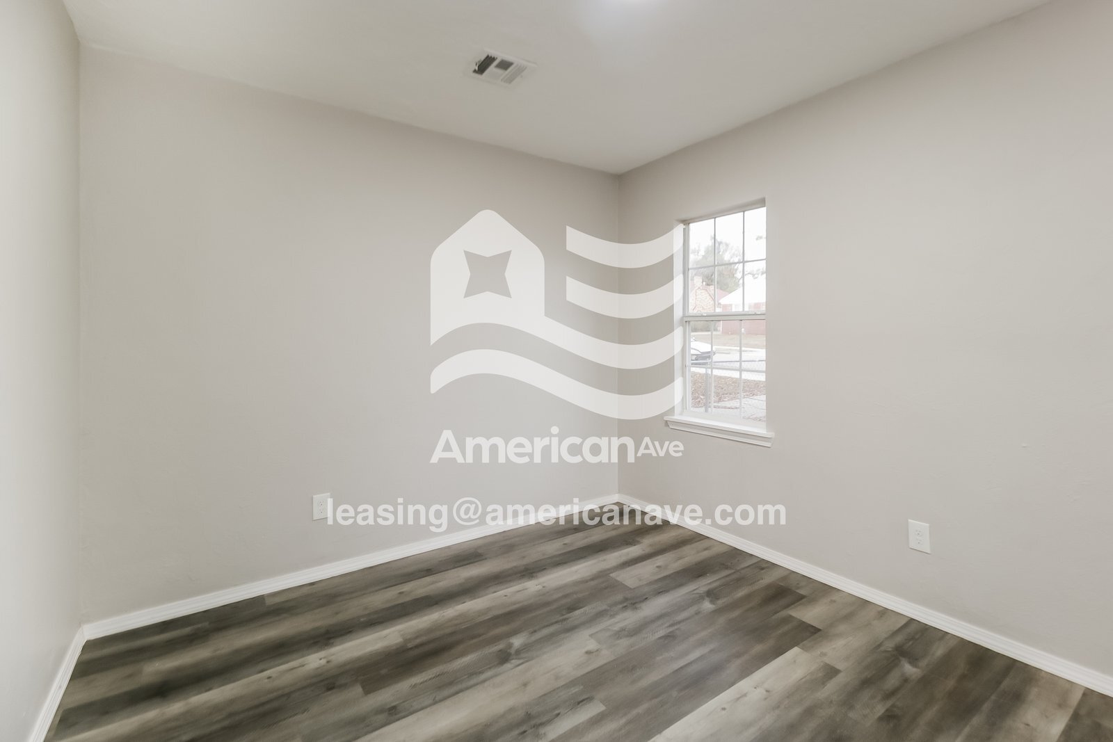 Building Photo - 2017 Miramar Blvd