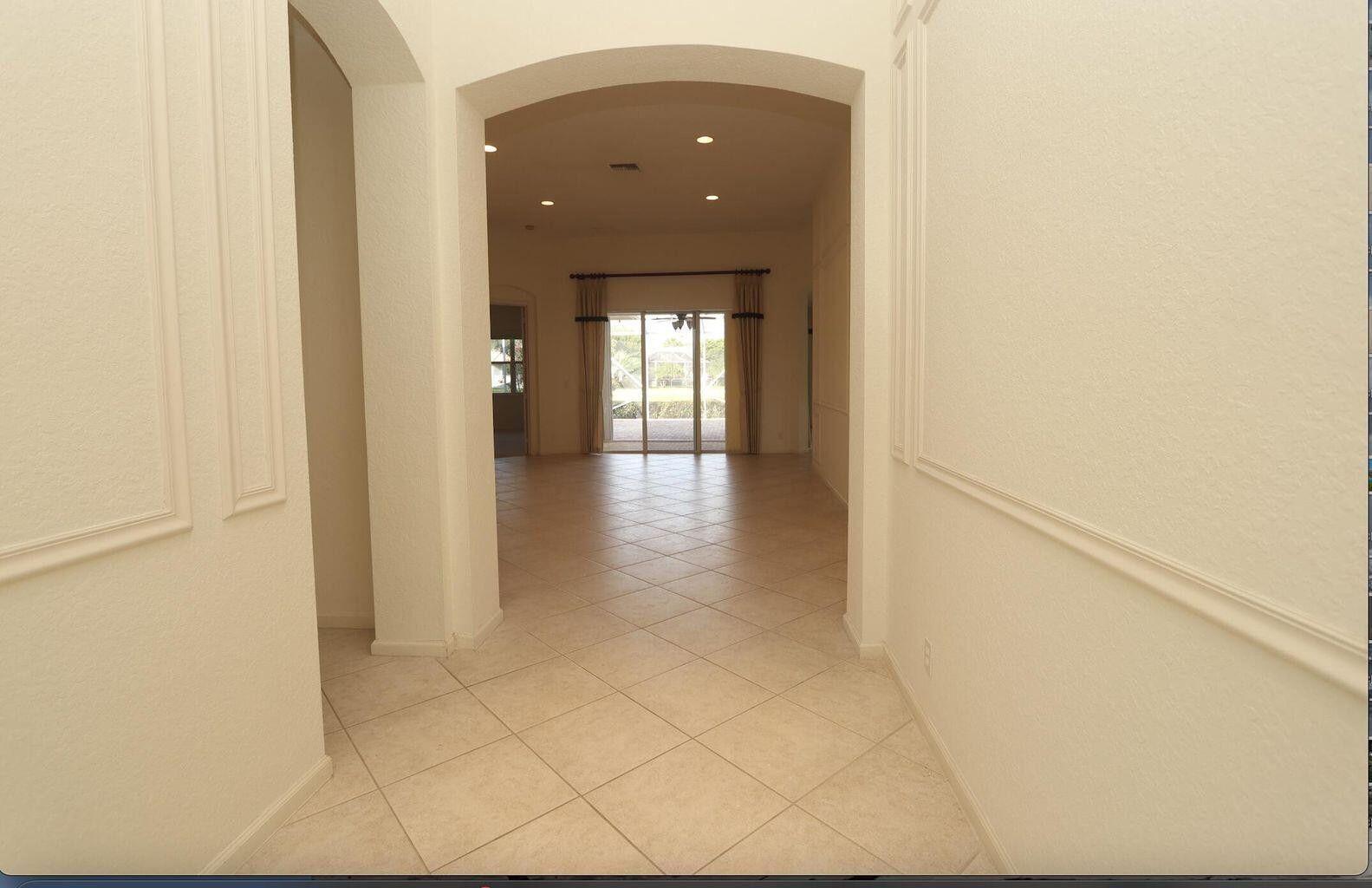 Building Photo - 9183 Bay Point Cir