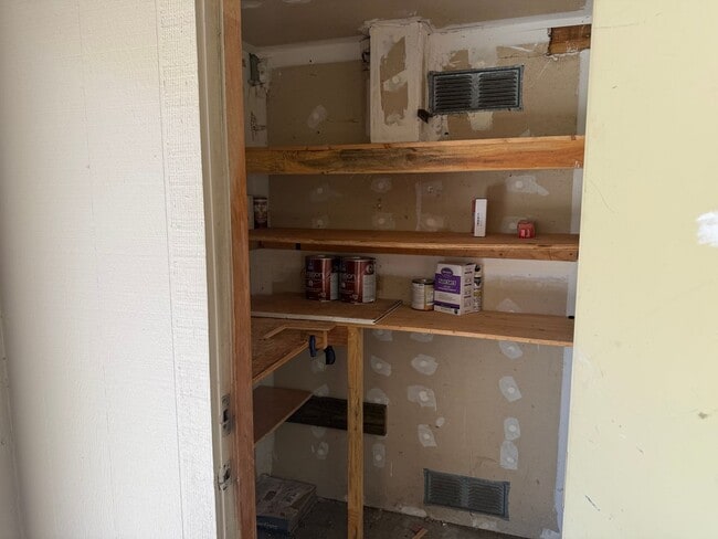 Building Photo - TWO BEDROOM /ONE BATH CONDO, ONE LEVEL GRO...