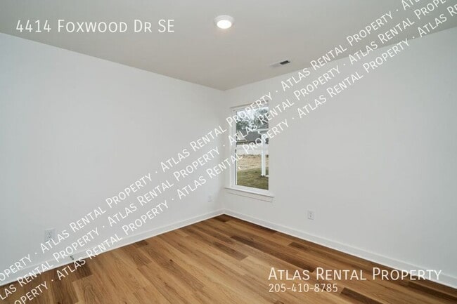 Building Photo - 4414 Foxwood Dr SE