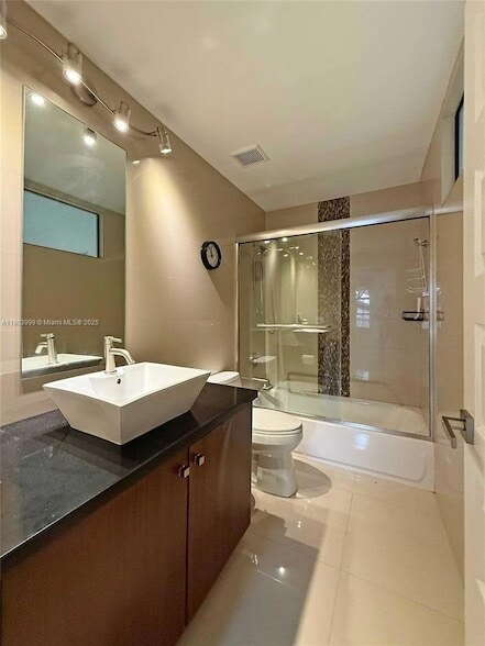 Building Photo - 9318 NW 50th Doral Cir S