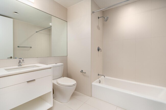 Building Photo - 1110 23rd St NW