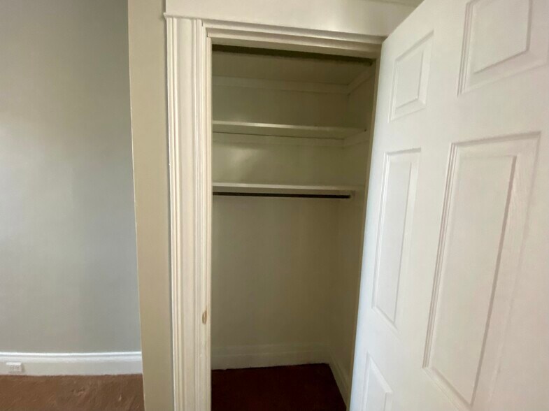 Building Photo - 4816 Myrtle Ave