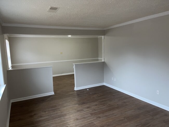 Building Photo - 4833 Scottsdale Ave