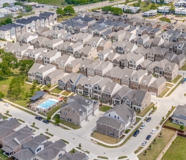 Building Photo - 7551 Millingston Rd