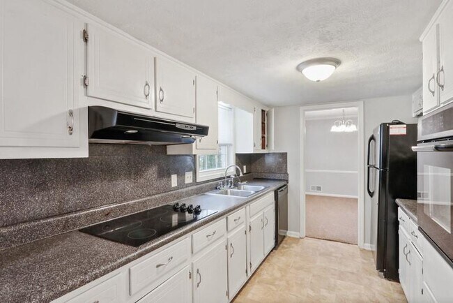 Building Photo - 3366 Idle Creek Way