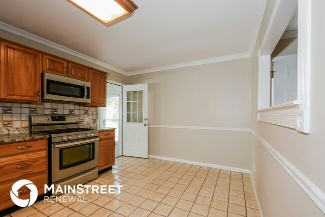 Building Photo - 1688 Boardwalk Ave