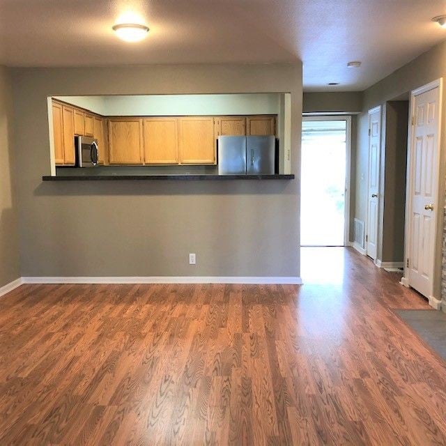 Building Photo - Updated Casa del Sol Townhome