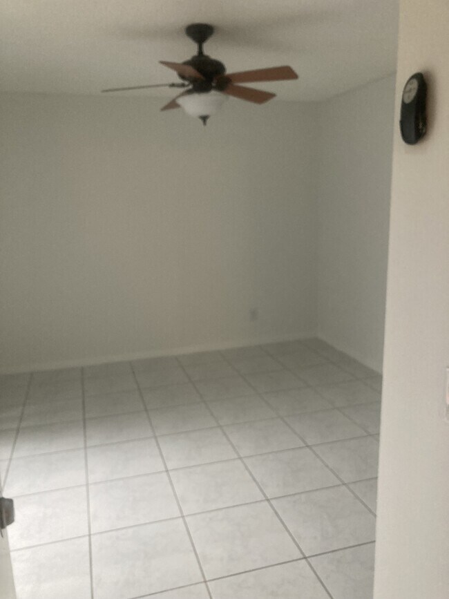 Building Photo - 775 SW 120th Way