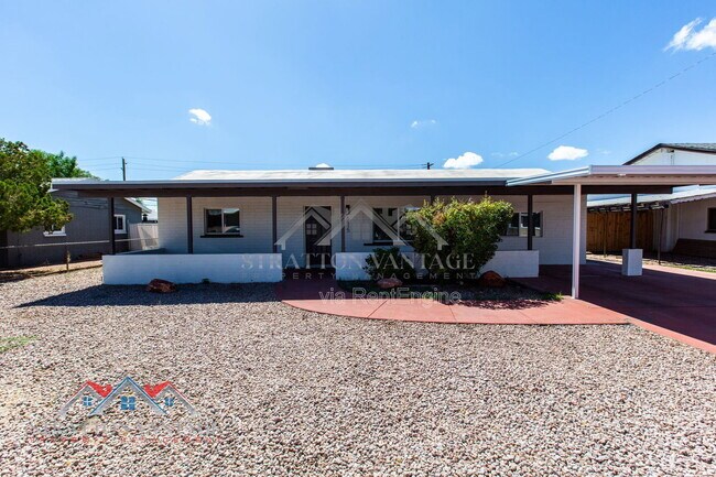 Building Photo - 6415 E Aspen Ave