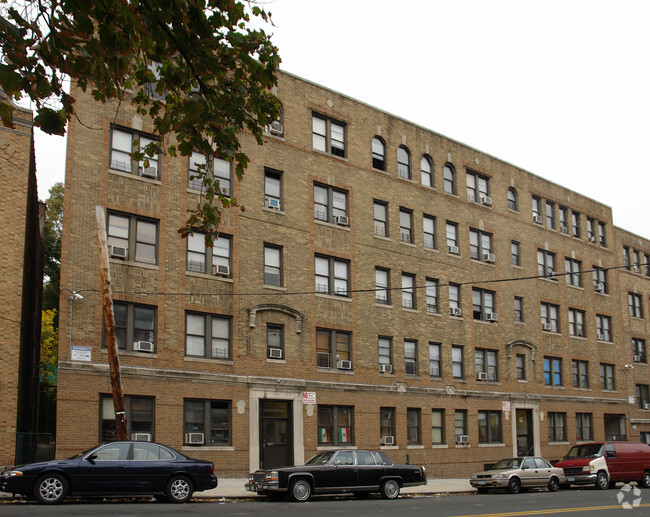 Building - 271-273 Hawthorne Ave