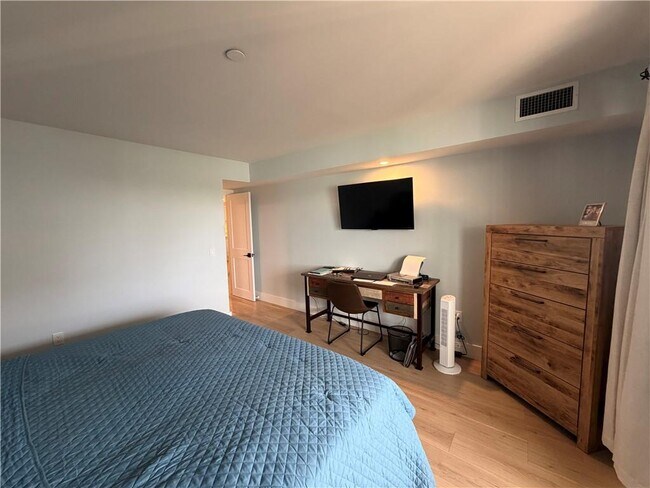 Building Photo - 31 Coddington Wharf